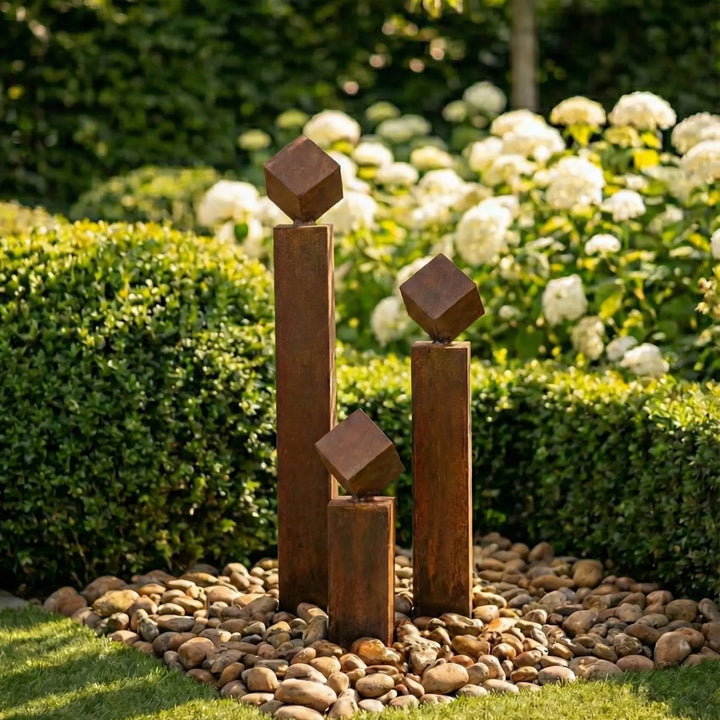Balance Cubo Corten 56 – kompakter Cortenstahl Gartenbrunnen mit Würfeln