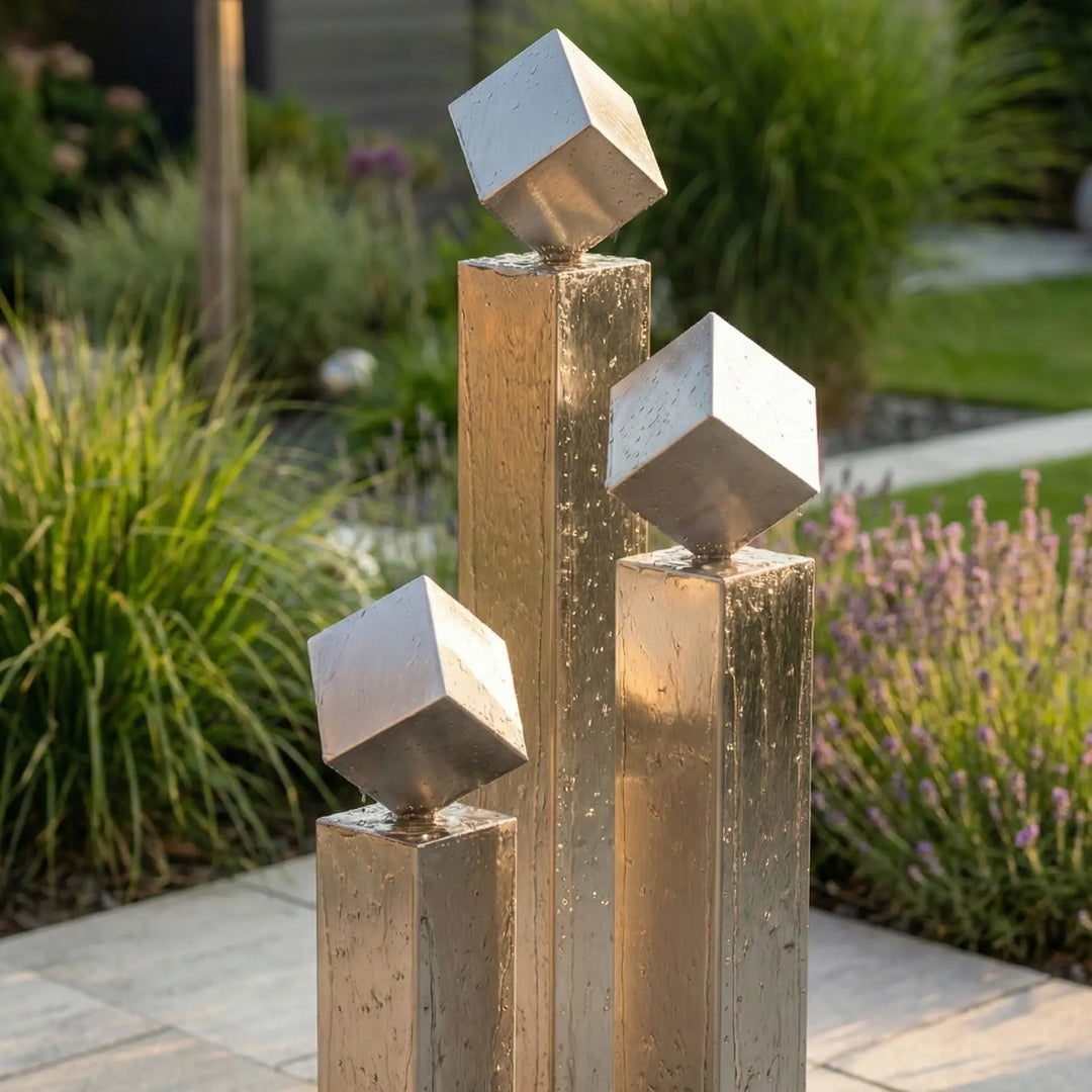 Balance Cubo 67 – moderner Edelstahlbrunnen für Terrasse und Garten