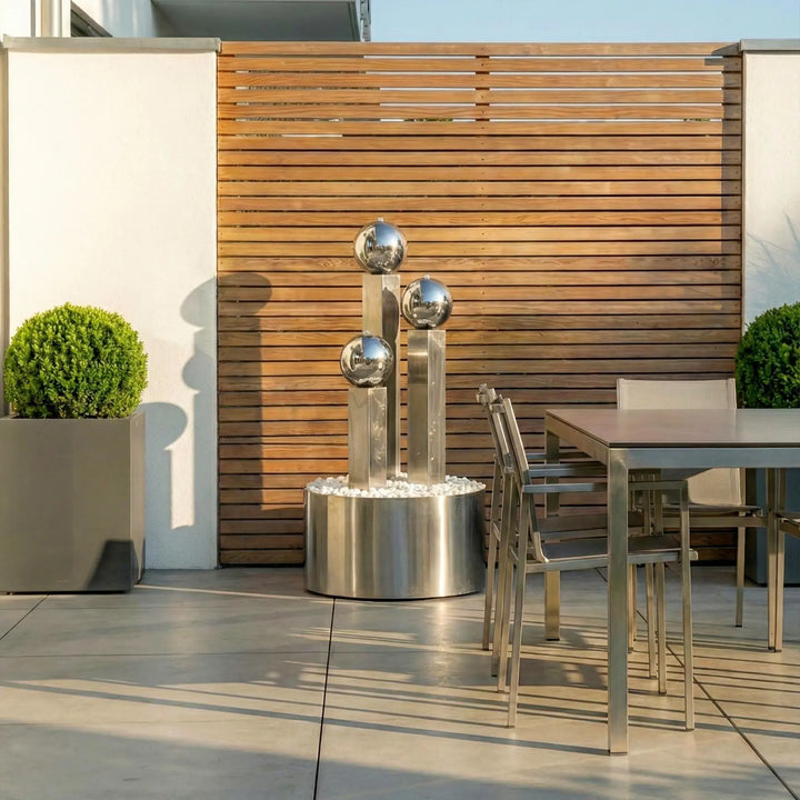 Balance Spera 67 Low – kompakter Gartenbrunnen aus Edelstahl