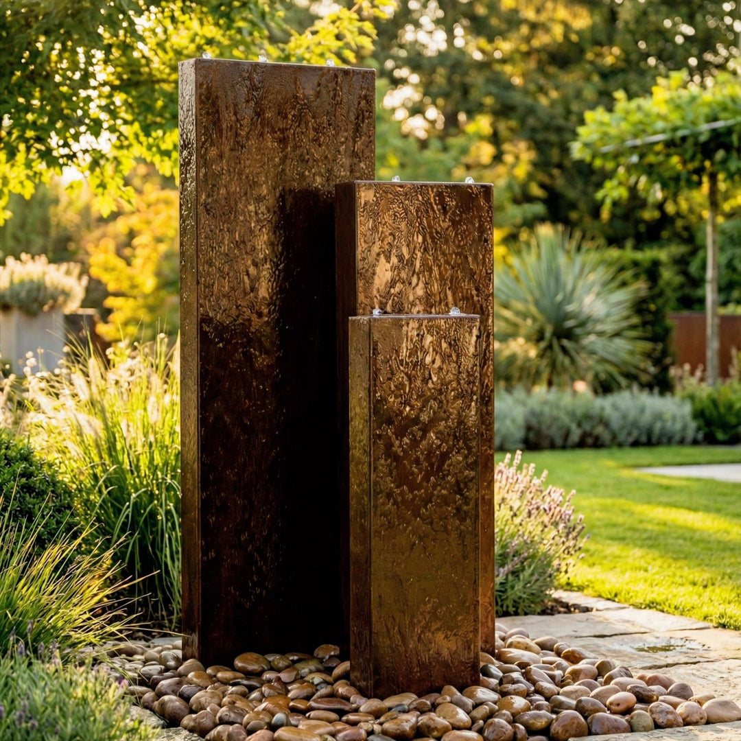Großer Cortenstahl Gartenbrunnen Linea 110 | Design-Wasserbrunnen für moderne Gärten